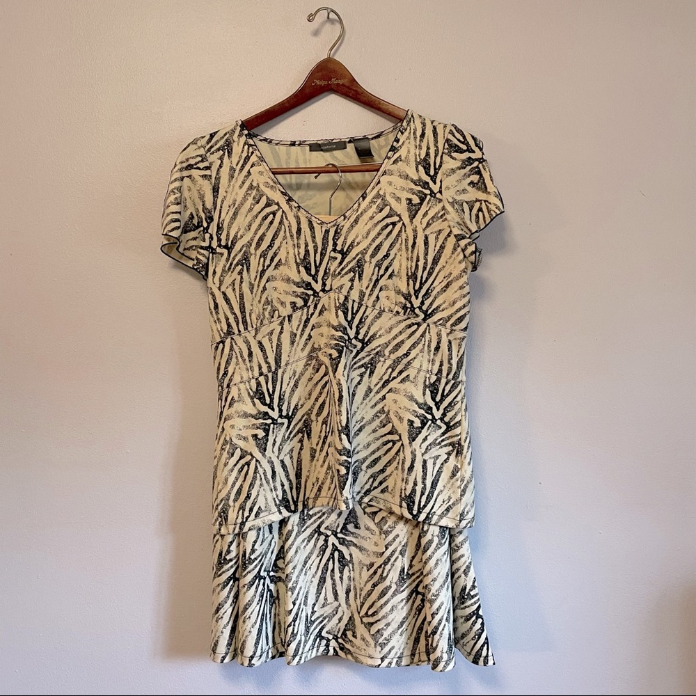 Liz Claiborne Black and Off White Patterned Short Sleeve Top and Skirt Set